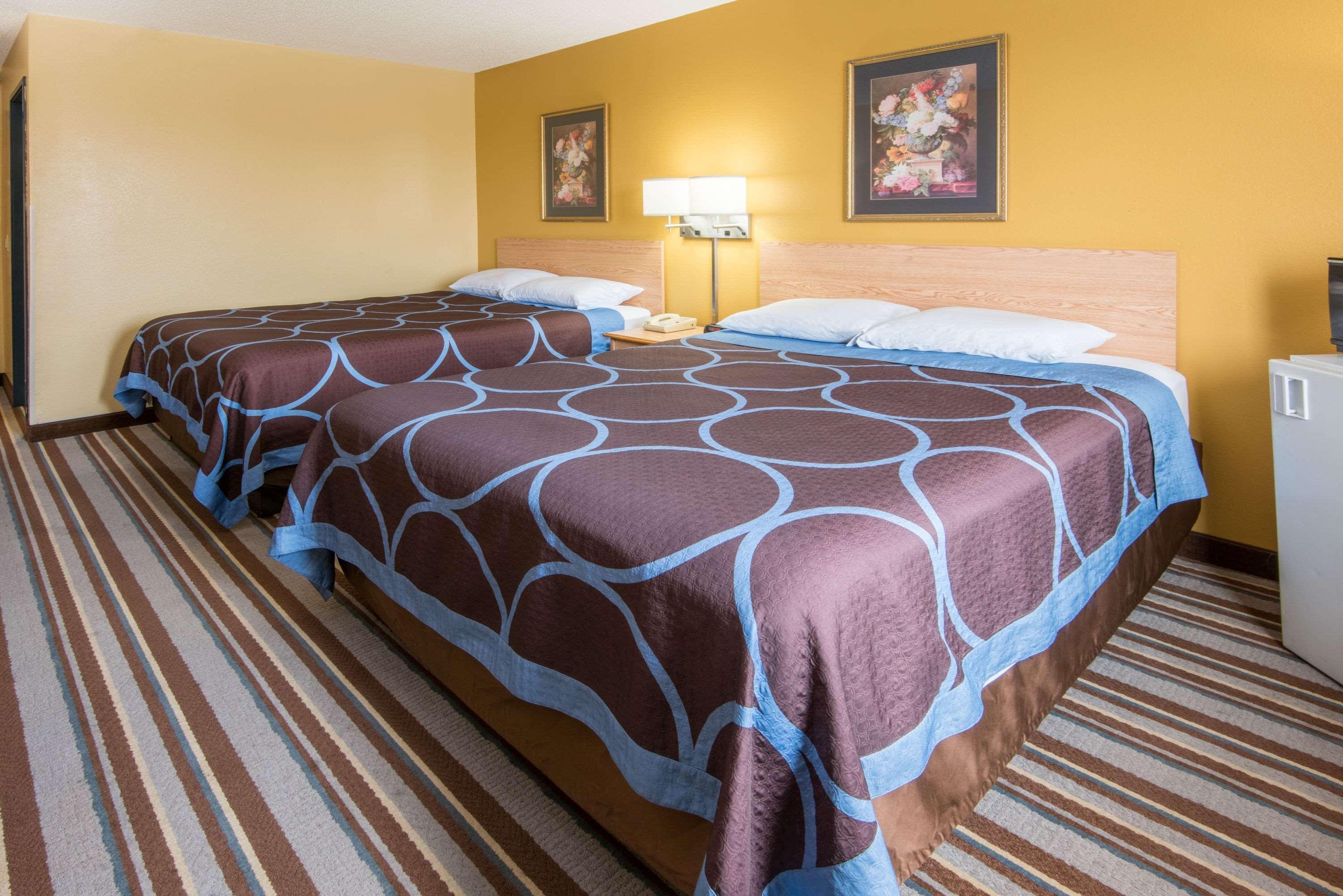 Super 8 By Wyndham Medina Otel Dış mekan fotoğraf
